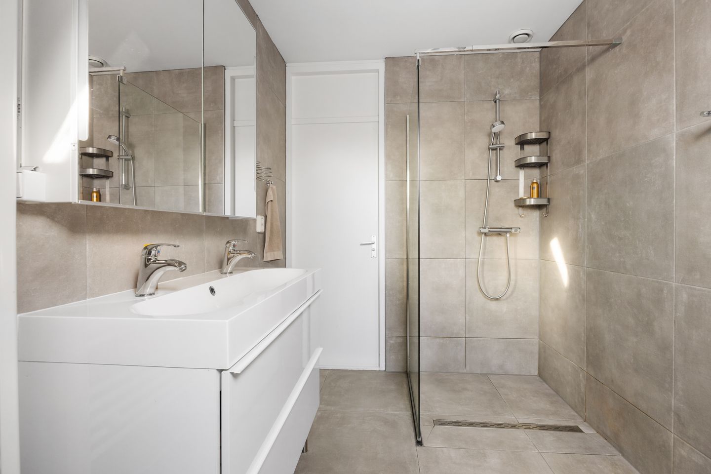 Foto 19 van Zilvermosstraat 77