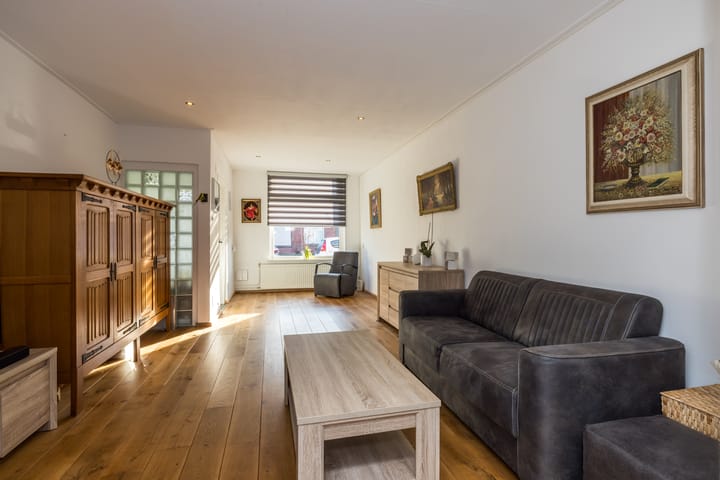 Photo 3 of Engerstraat 45