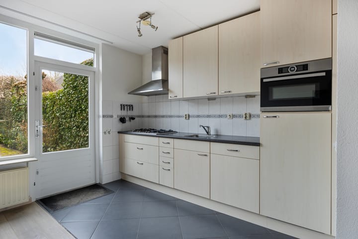 Photo 20 of Meidoorn 23