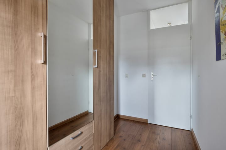 Photo 28 of Meidoorn 23