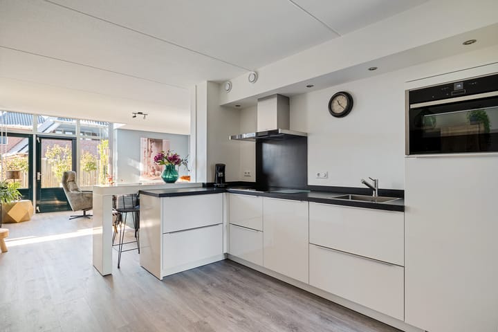 Foto 10 van De Linden 28