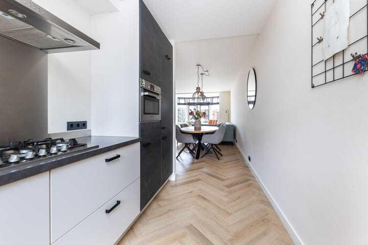 Photo 21 of Waalstraat 18