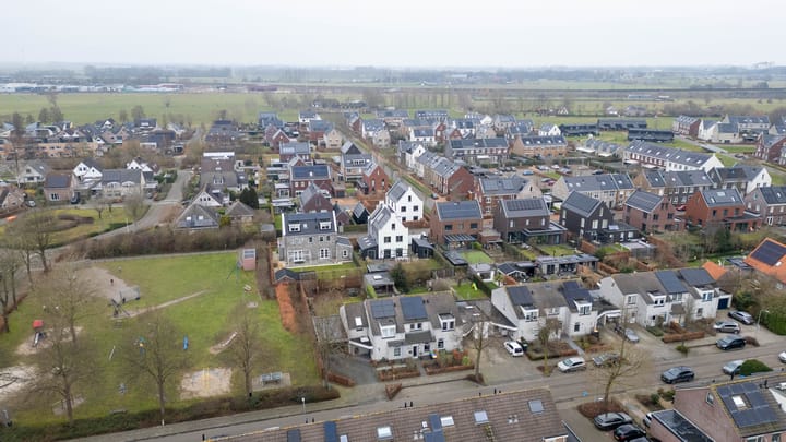 Photo 43 of Waalstraat 18