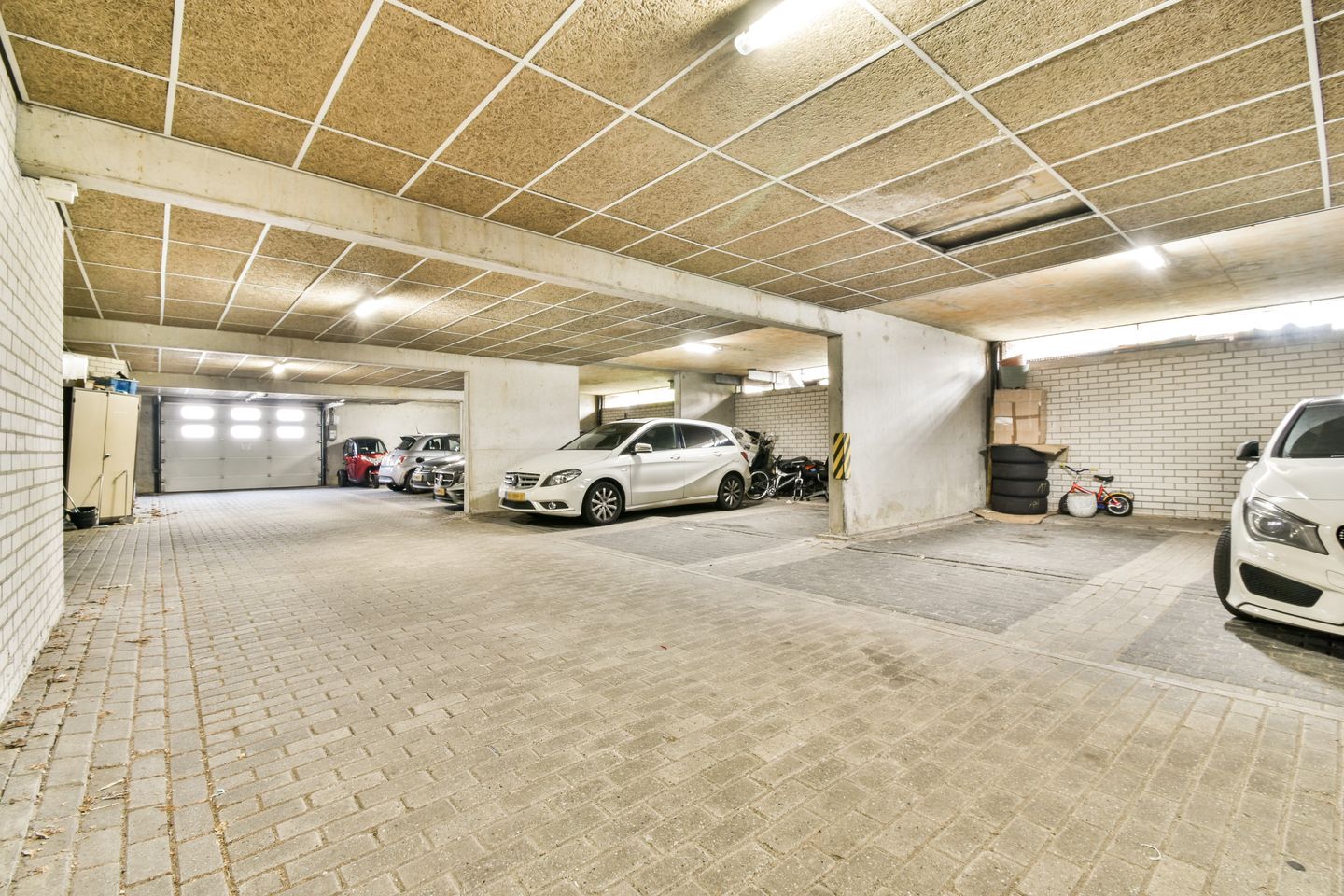 Photo 19 of Polsbroekstraat 34