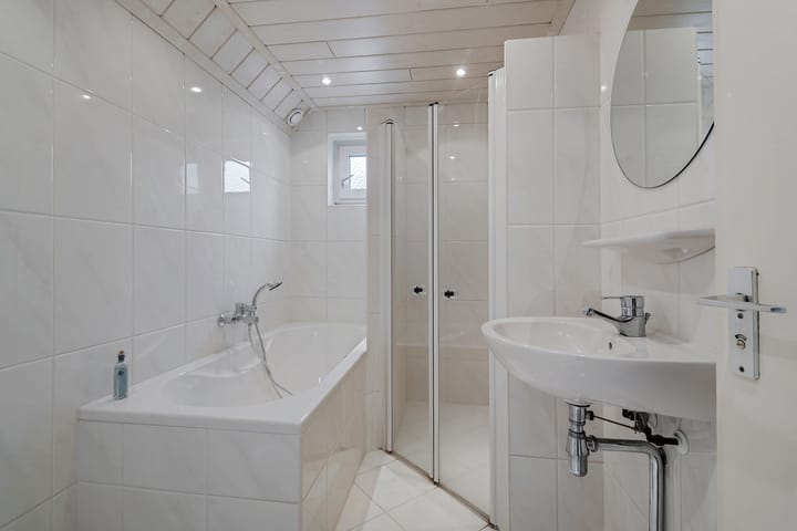 Foto 4 van Reinder Brolsmawei 14