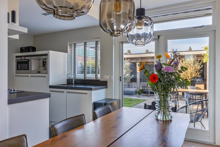 Photo 6 of Albert Schweitzerstraat 3