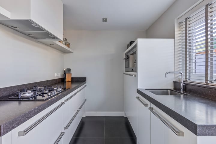 Photo 8 of Albert Schweitzerstraat 3