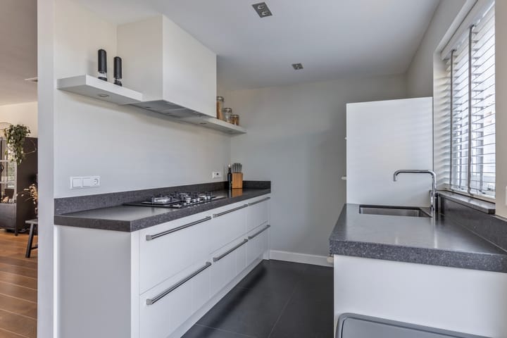 Photo 7 of Albert Schweitzerstraat 3