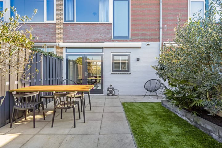 Photo 16 of Albert Schweitzerstraat 3