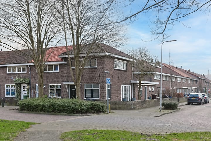 Foto 2 van Aarkade 74