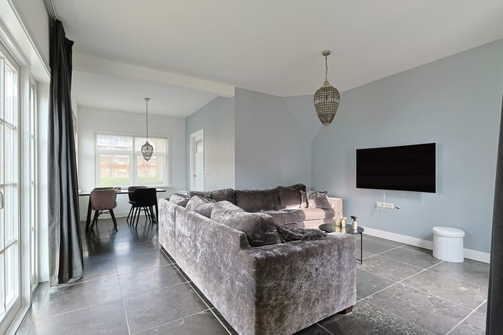 Foto 7 van Aarkade 74