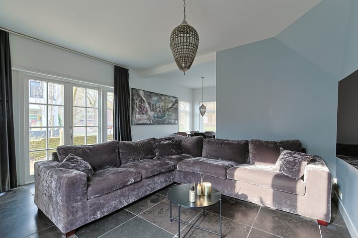 Foto 8 van Aarkade 74