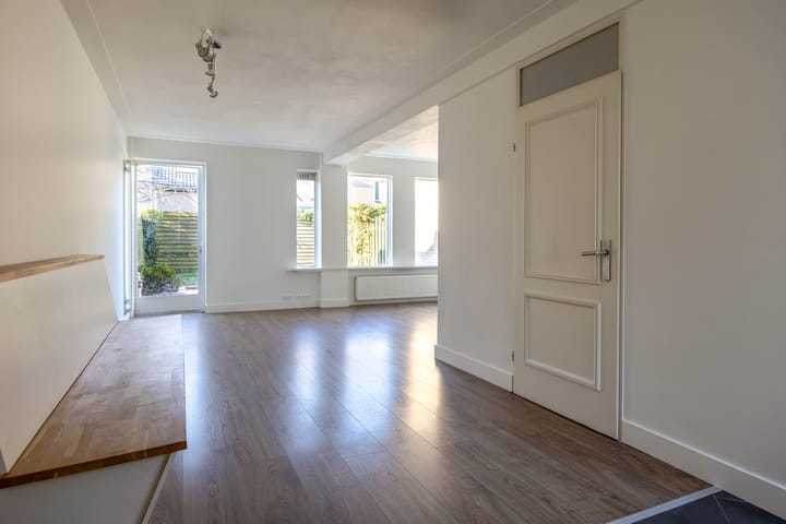 Foto 3 van Burg. Janssensstraat 10