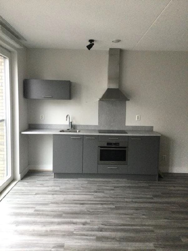 Photo 2 of 1e Lulofsdwarsstraat 4-G