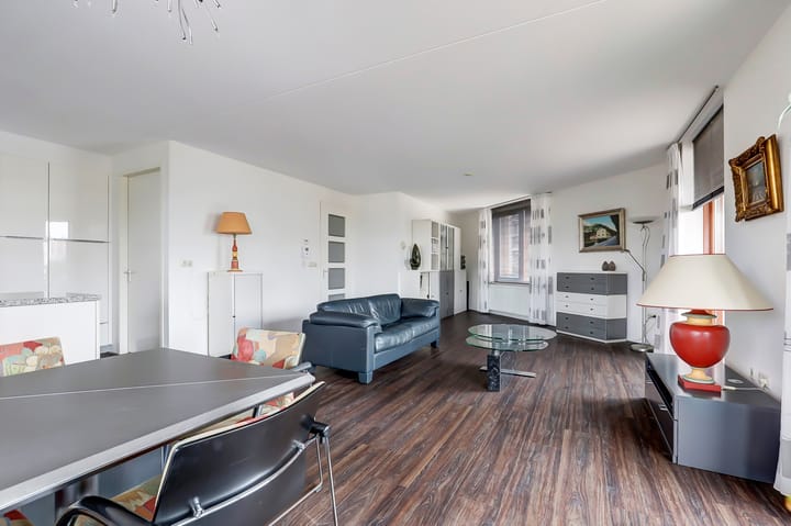 Foto 8 van Molenstraat 4