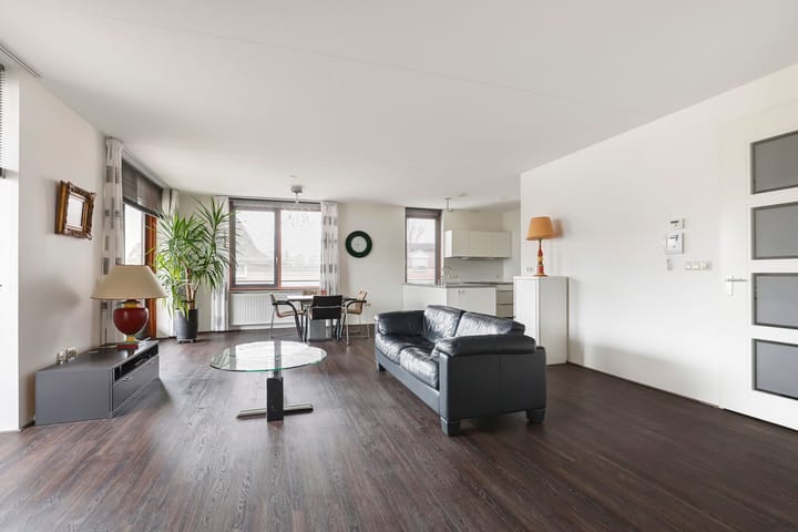 Foto 9 van Molenstraat 4