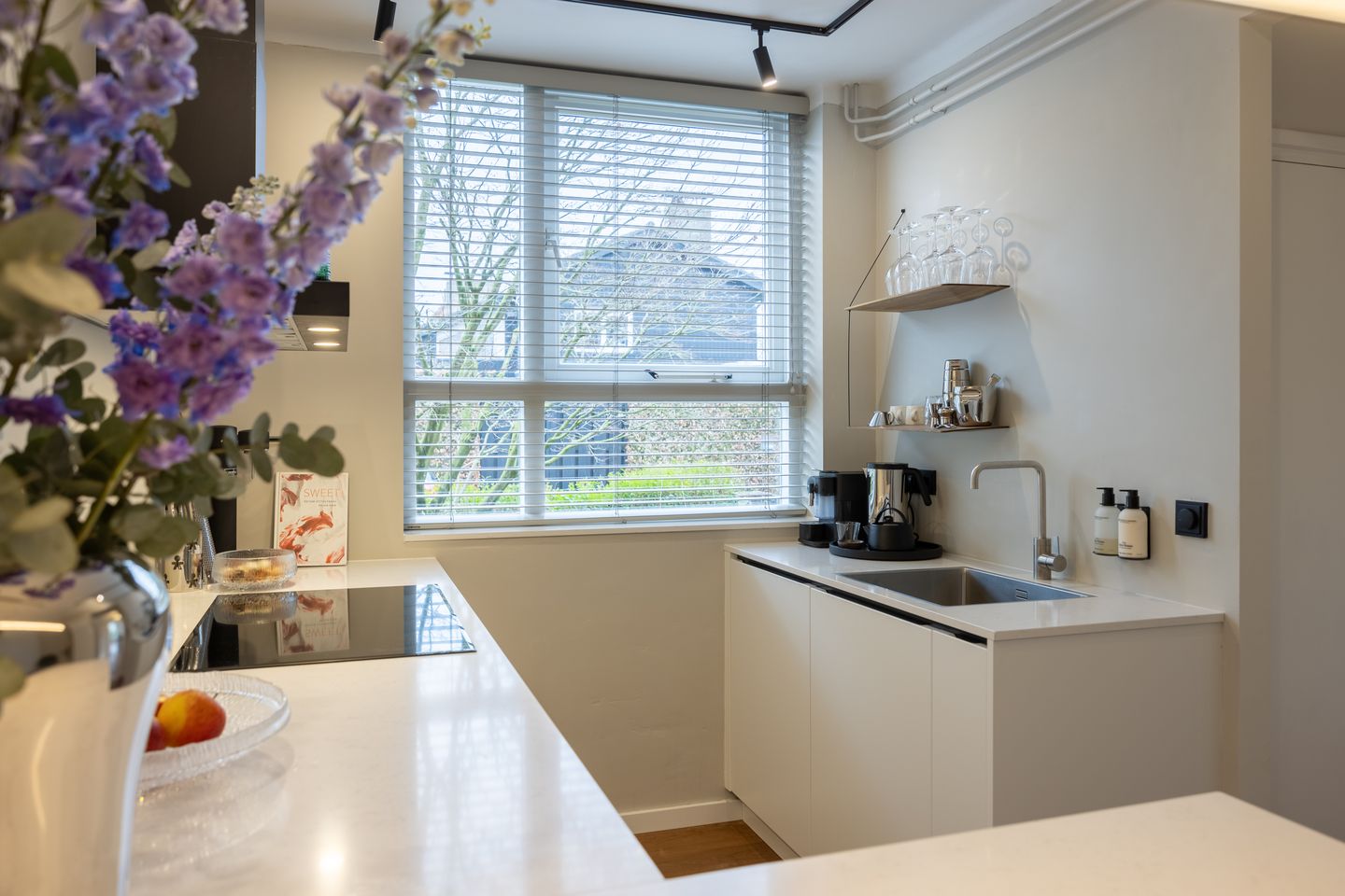 Photo 4 of Kalanderstraat 28