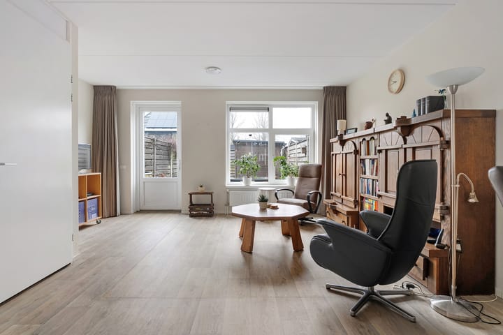 Foto 9 van Ennikstraat 5