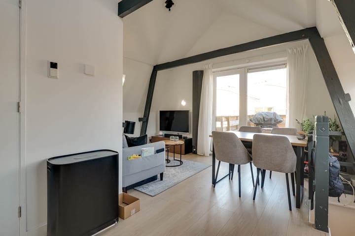 Foto 5 van Ramen 32-B