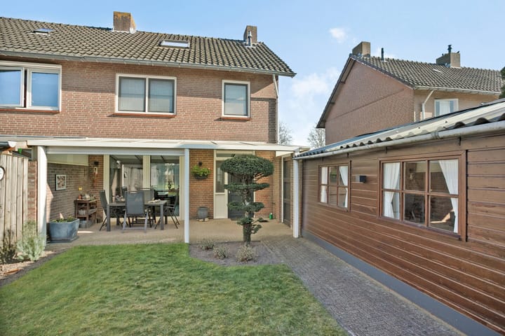 Foto 30 van Lijsterstraat 28