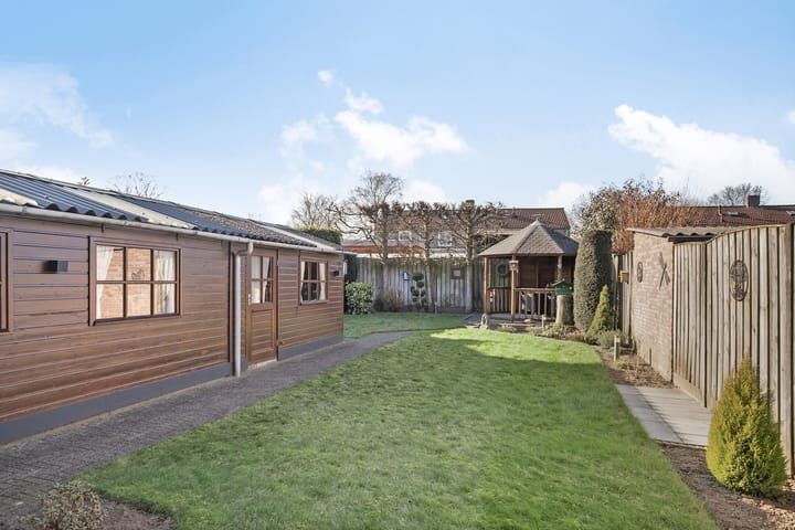 Foto 34 van Lijsterstraat 28