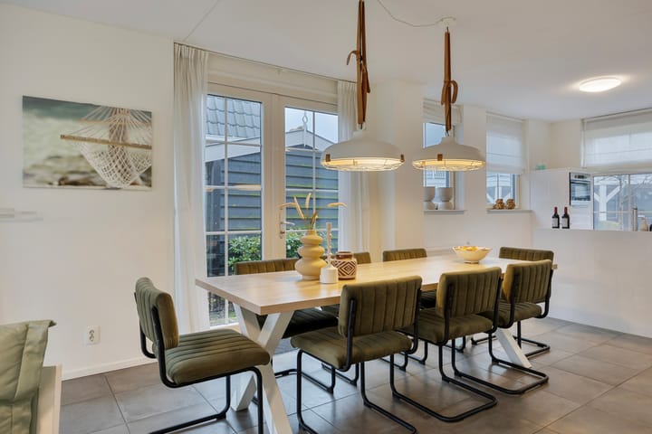 Photo 14 of Zeedijk 2-371