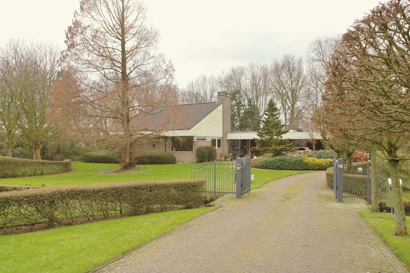 Maasdijk 16 main image