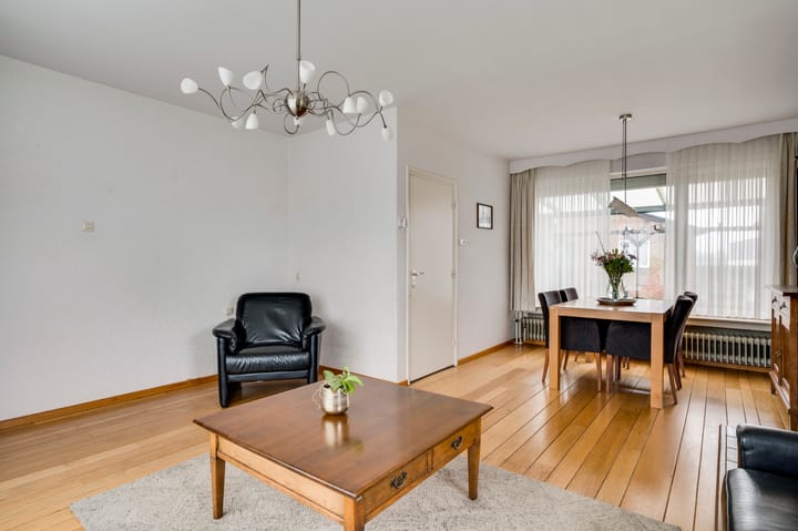 Foto 11 van Heldenseweg 15