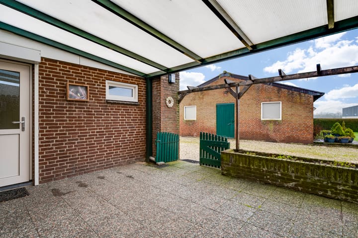 Foto 27 van Heldenseweg 15