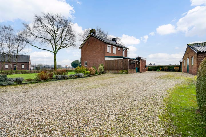 Foto 36 van Heldenseweg 15