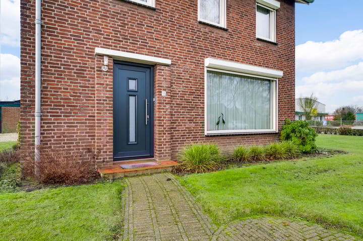 Foto 45 van Heldenseweg 15