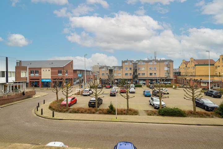 Foto 12 van Zandeveltplein 15