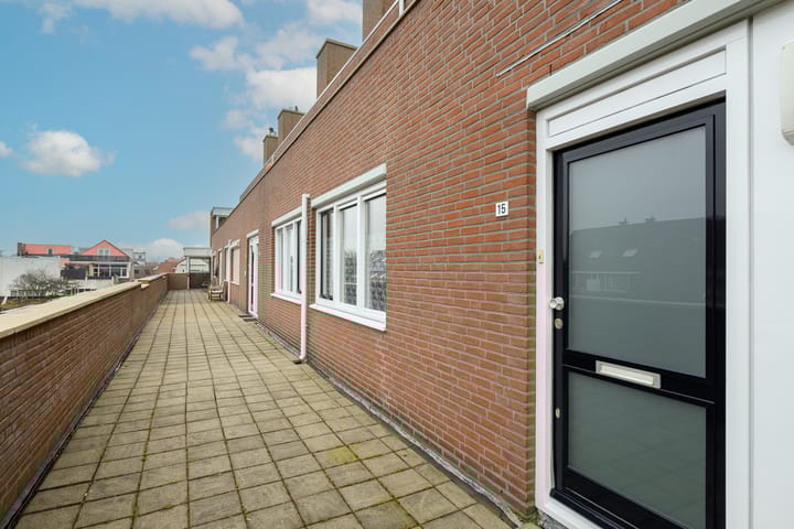 Foto 20 van Zandeveltplein 15