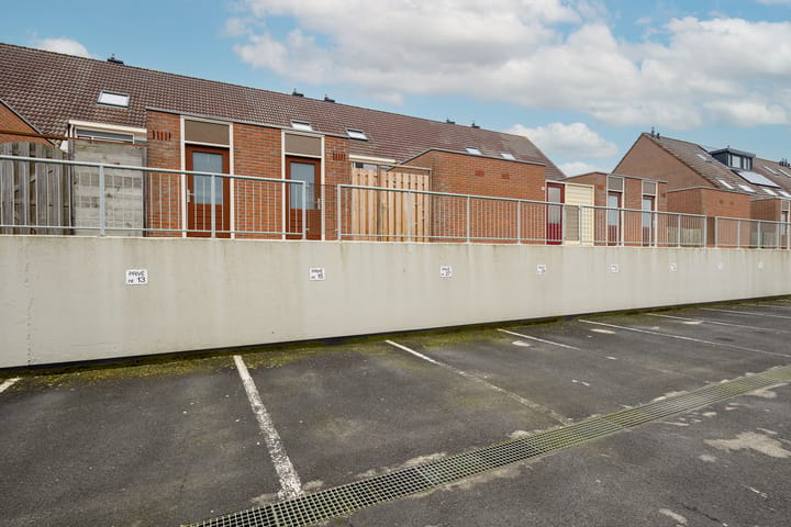 Foto 24 van Zandeveltplein 15