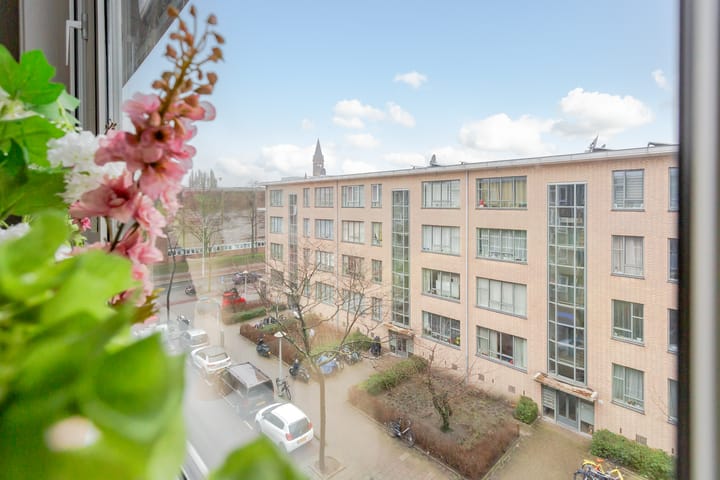 Foto 9 van Lucellestraat 37-3