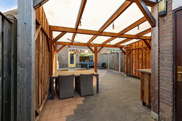 Foto 34 van Schepen Leijdeckerstraat 15