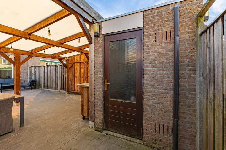 Foto 36 van Schepen Leijdeckerstraat 15