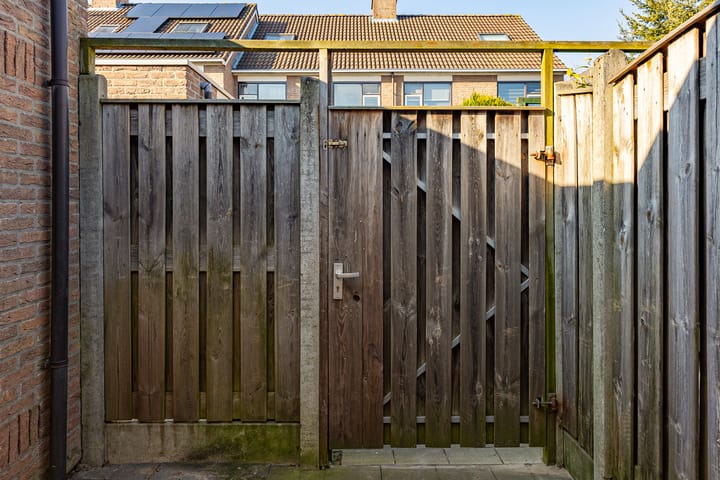 Foto 37 van Schepen Leijdeckerstraat 15