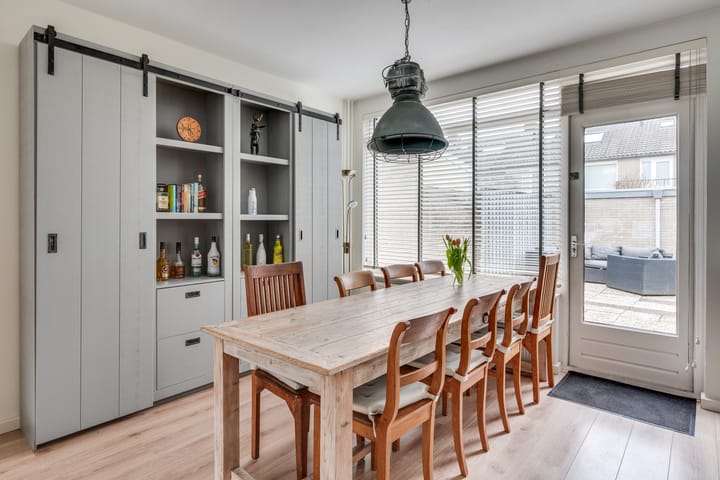 Foto 10 van Milaanstraat 12