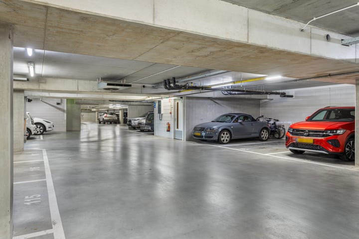 Photo 28 of Proostwetering 176