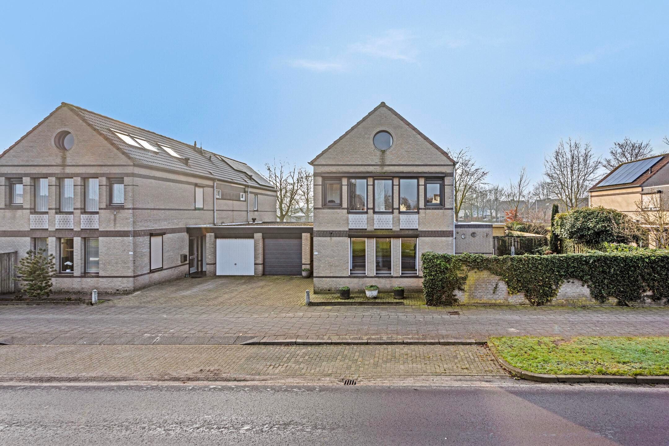 Photo 27 of Vierhoeksingel 152