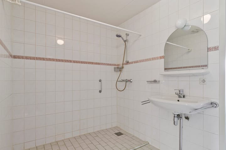 Foto 21 van Grotestraat 13-F