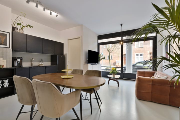 Foto 3 van Meerten Verhoffstraat 11-A2