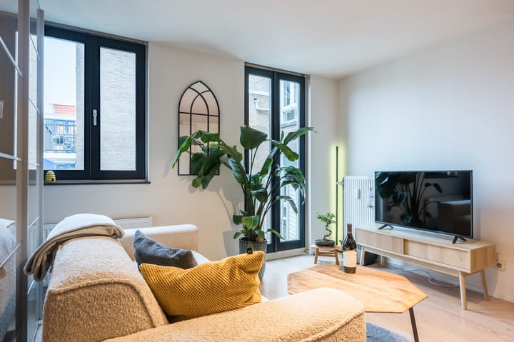 Foto 9 van Van Noordtstraat 9-H