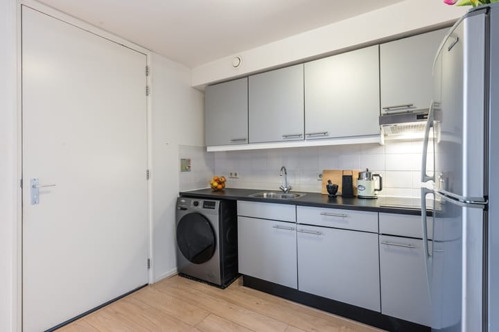 Foto 15 van Van Noordtstraat 9-H