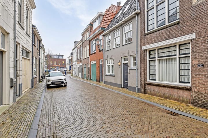 Foto 28 van Buiten Nieuwstraat 105