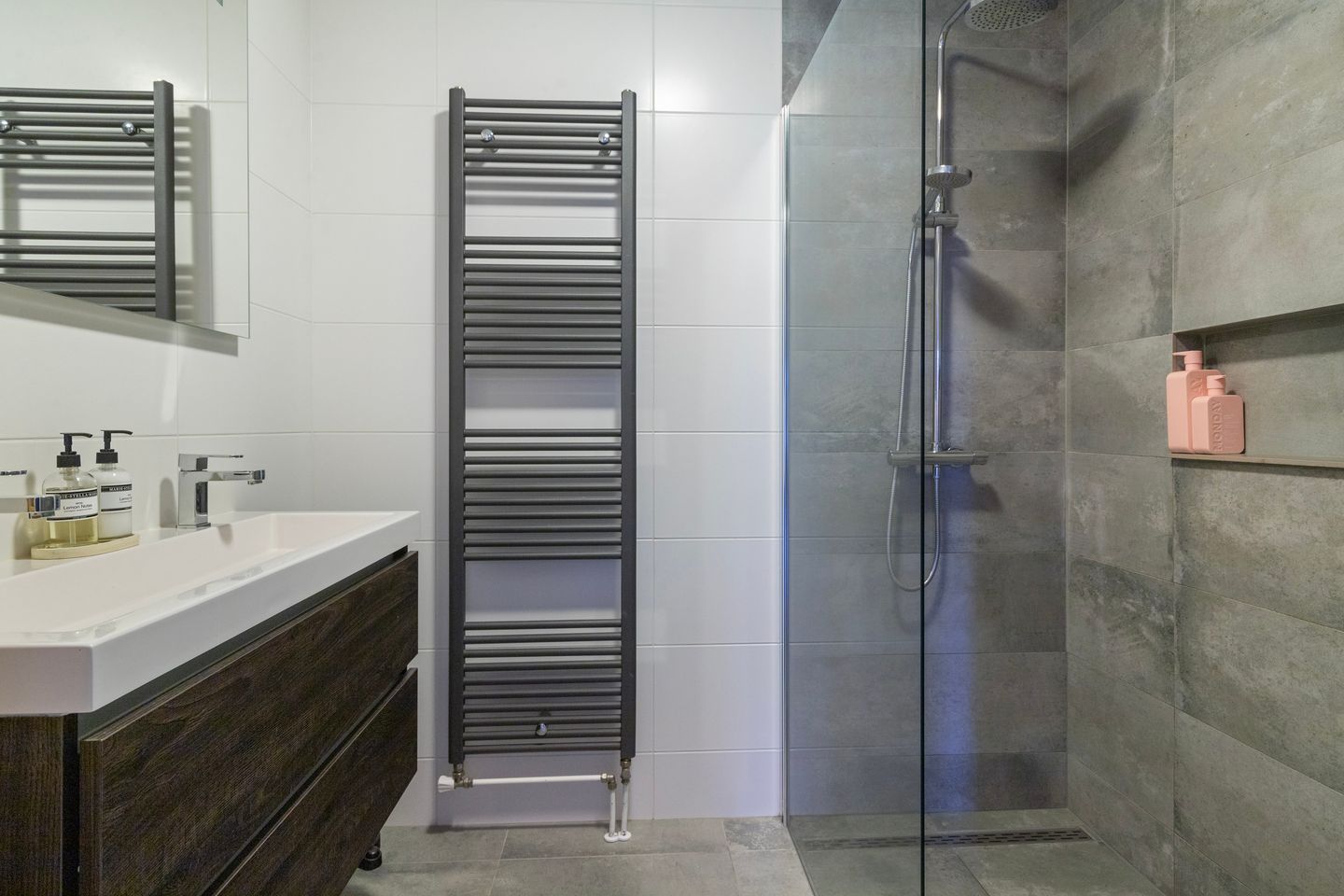 Foto 19 van Anna Paulownahof 177