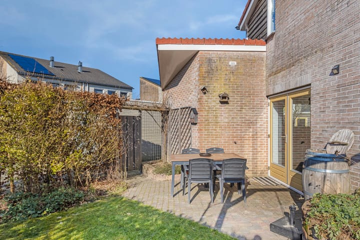 Foto 25 van Lomeijerplein 9