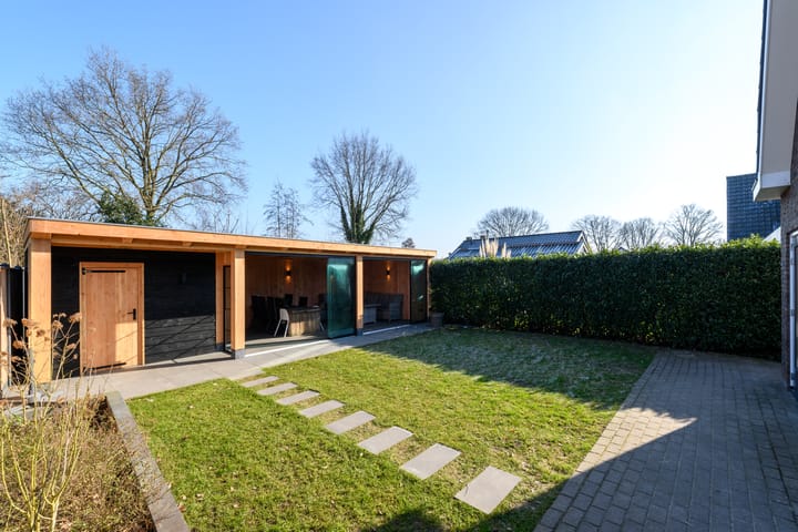 Foto 4 van Lycklamaweg 142