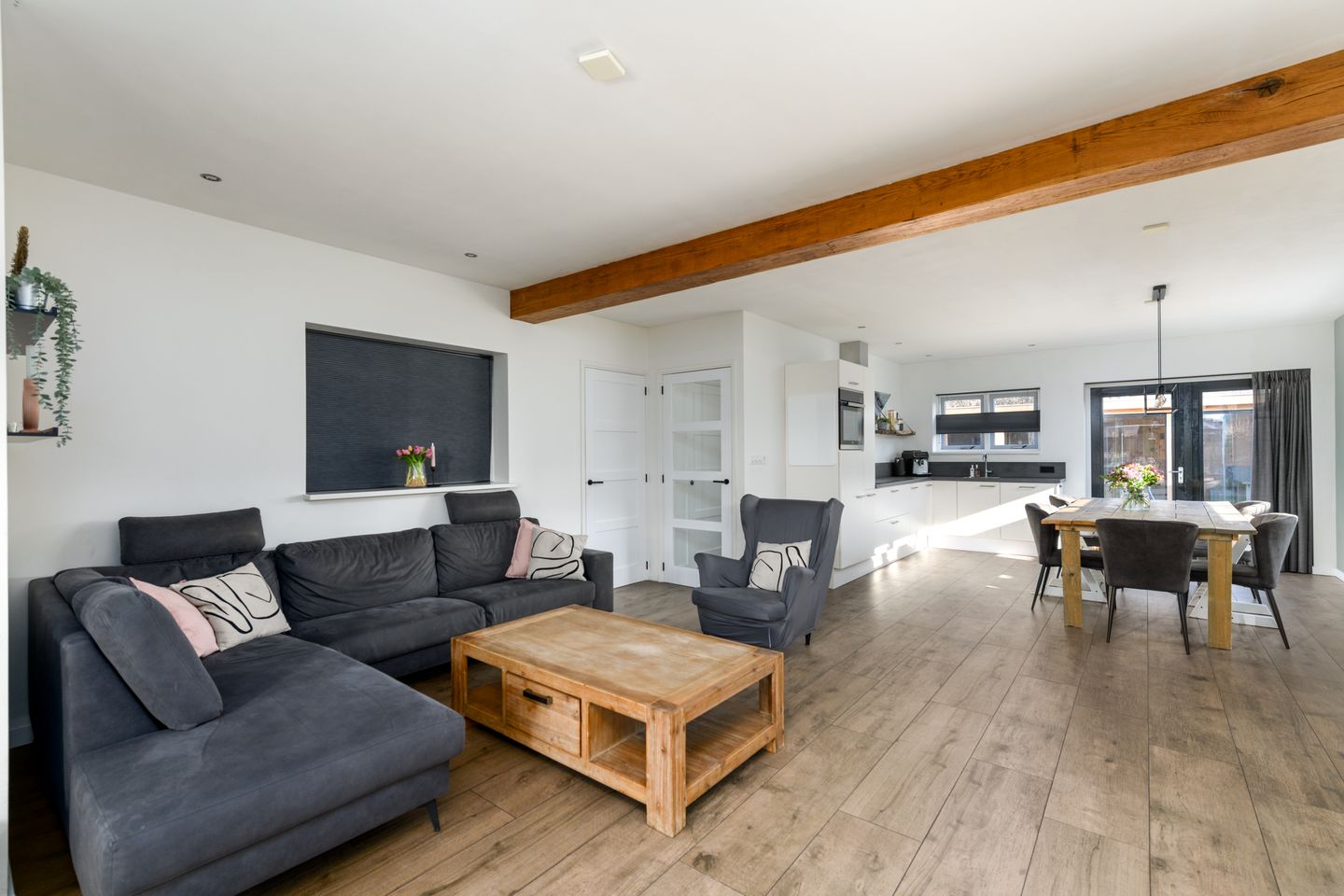 Foto 10 van Lycklamaweg 142